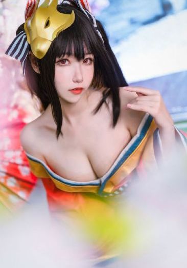 女机器人战警