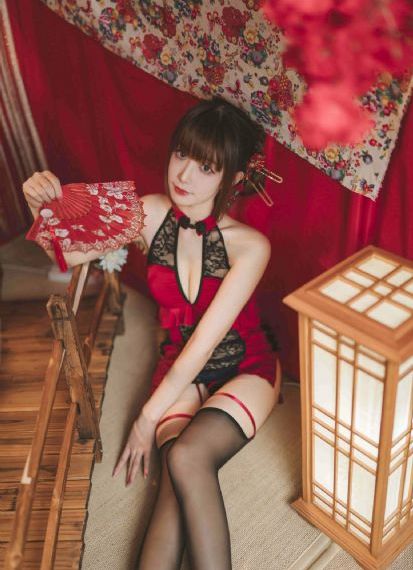 我女朋友的妈妈双字id5