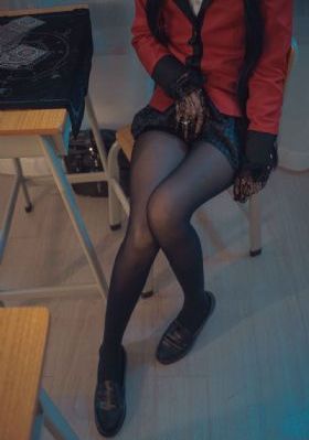 男生女生向前冲2024