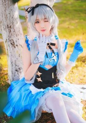 黄晓明和张小斐官宣结婚