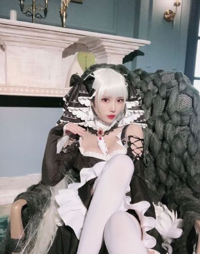 鲤鱼乡3p 双性 调教